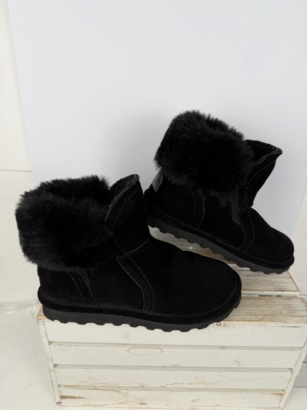 Bearpaw black Koko boot plush shearling collar wool and suede size 7 - Picture 2 of 14